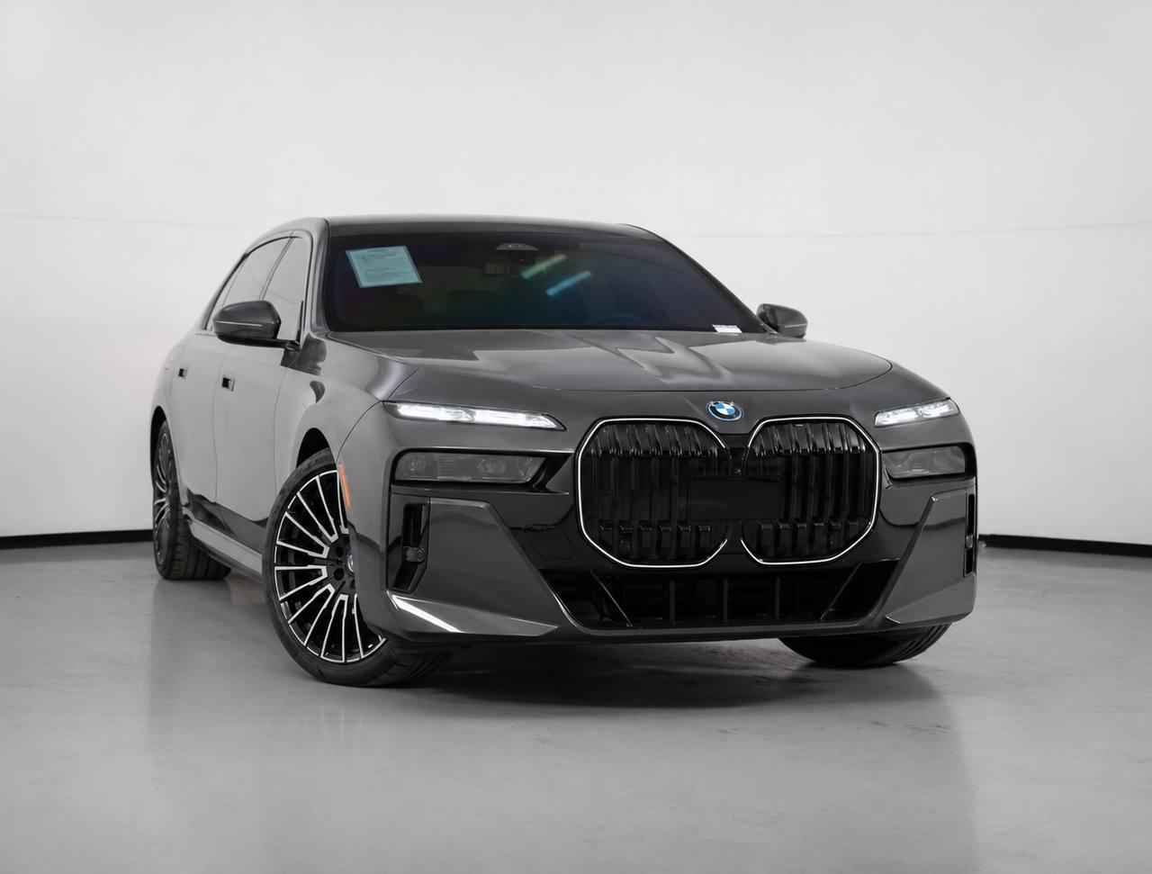 BMW i7